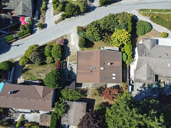 3rd image of 5134 Radcliffe Rd