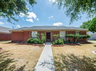13211 Rosstown Dr, Sugar Land, TX 77478
