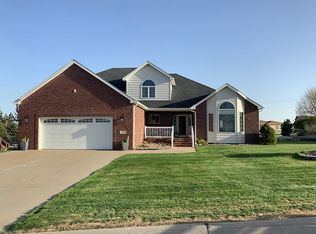 604 Prairie Dr, Ogallala, NE 69153