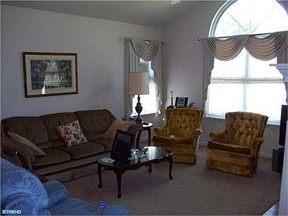 5th image of 314 Newport Ln
