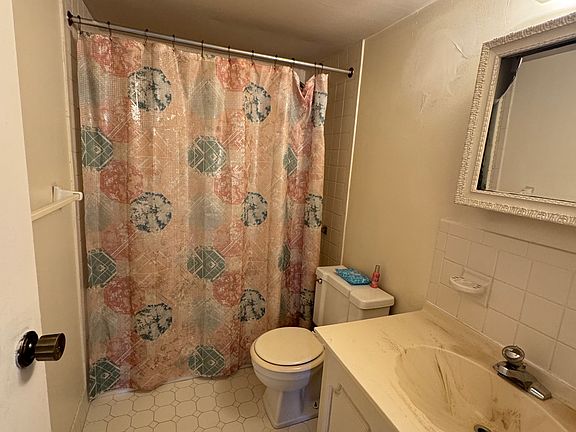 2nd image of 7600 E Roosevelt Blvd Unit 813