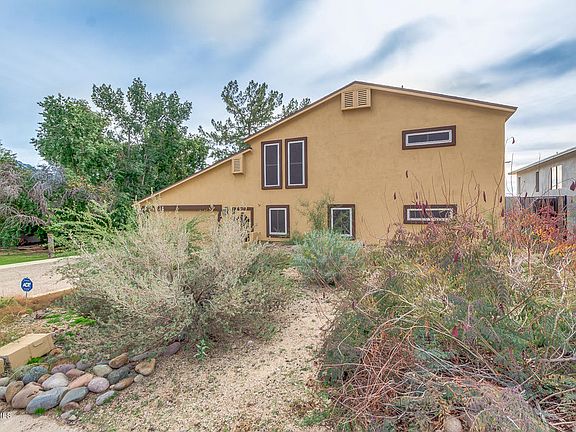 2nd image of 1415 E Las Palmaritas Dr