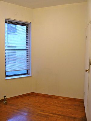 4th image of 217 Mulberry St APT 5