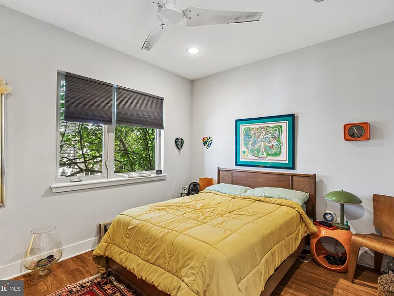 1449 S Bouvier St — Photo 26