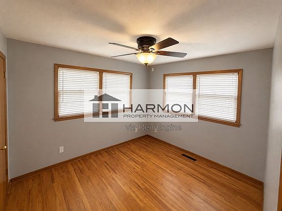 4th image of 944 W 34th St S