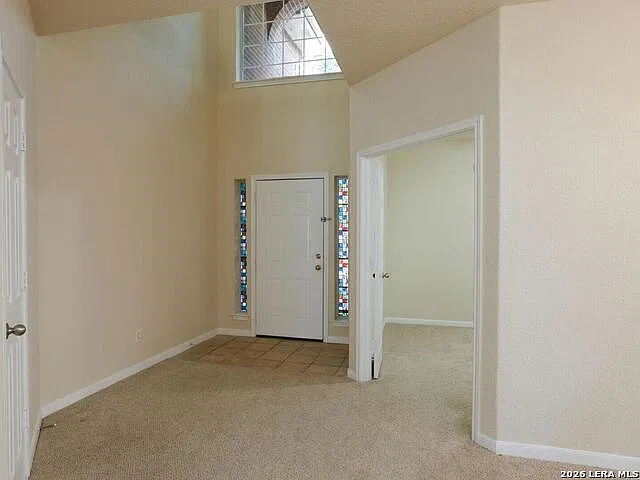 5 bed, 3.5 bath, 2860 sqft, $2,200 — Photo 4