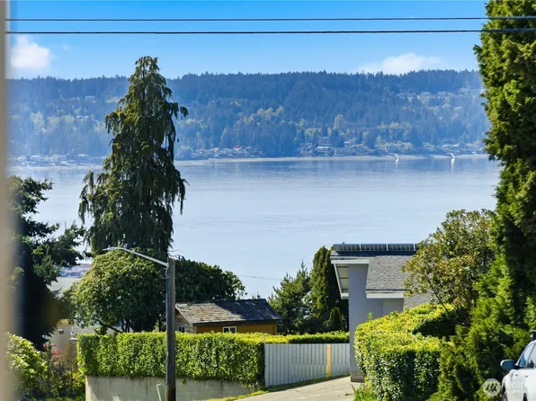 1273 S Jackson Avenue, Tacoma, WA 98465