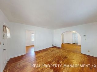 758 S 3rd Ave, Sioux Falls, SD 57104
