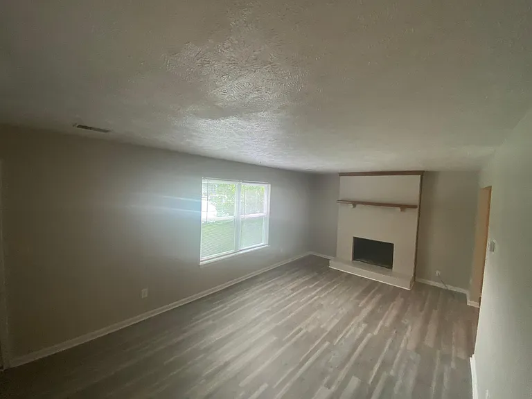 8417 Damascus Rd — Photo 7