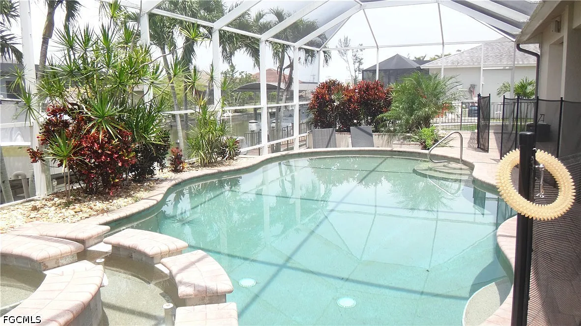 3 bed, 2.5 bath, 2246 sqft, $3,300 — Photo 1