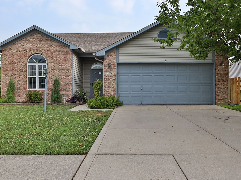1st image of 1704 Creekside Dr