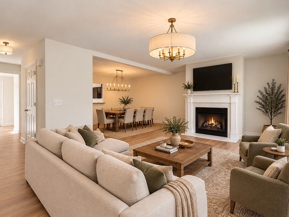 1st image of 477 Huntington Ridge Dr