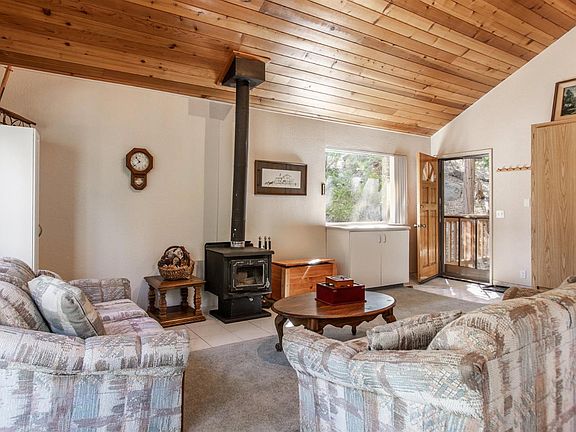 3rd image of 33767 Cedar Pine Ln