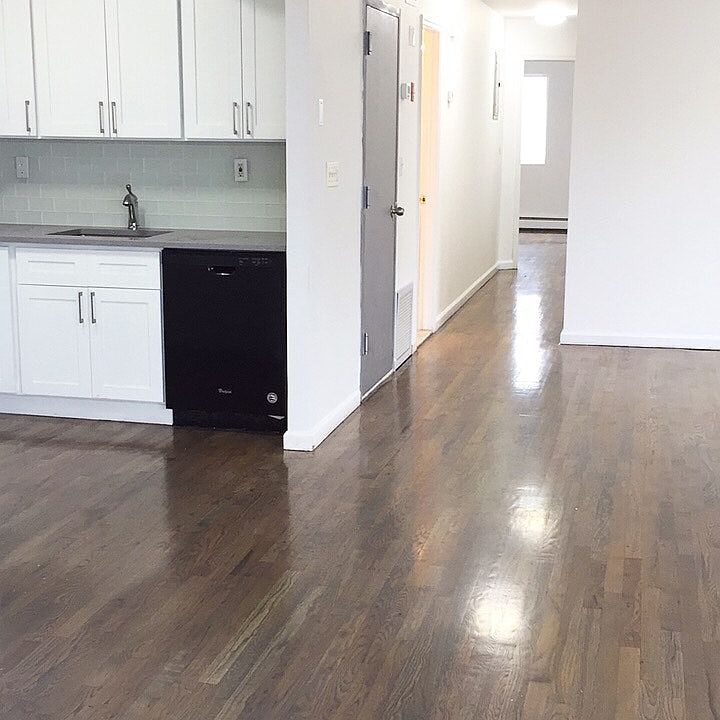 1st image of 536 City Island Ave