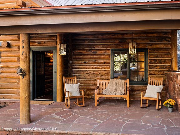 3rd image of 397 Oak Rd