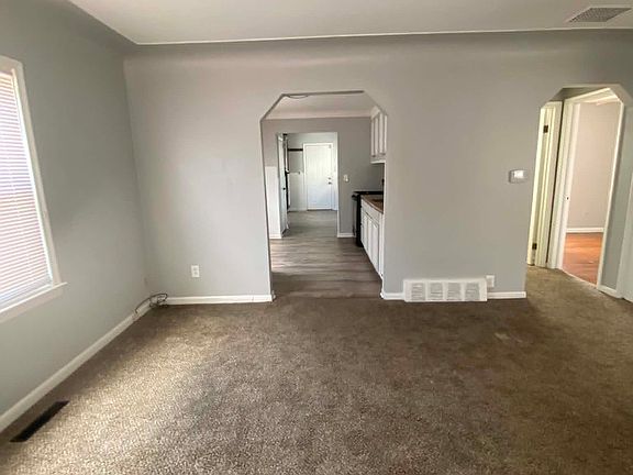 5th image of 6798 Lozier Ave