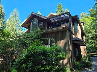 1294 Lynn Rd, Tofino, BC V0R2Z0