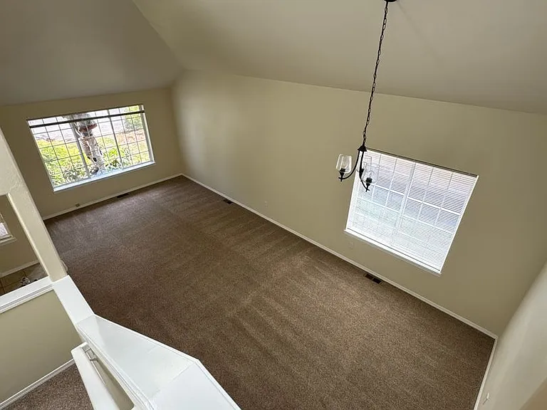4997 SW Roseberry St — Photo 7