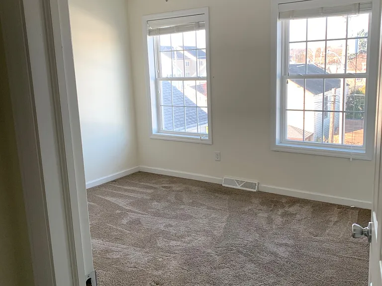 11 Parker St #5 — Photo 12