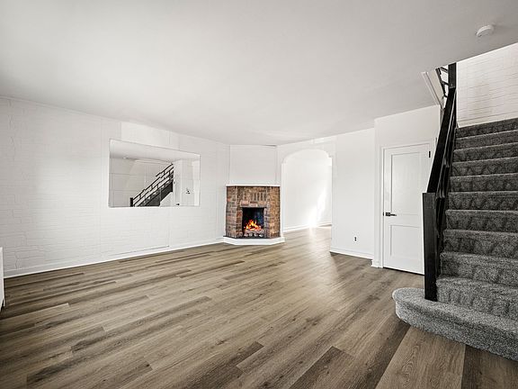 3rd image of 7611 Woolston Ave