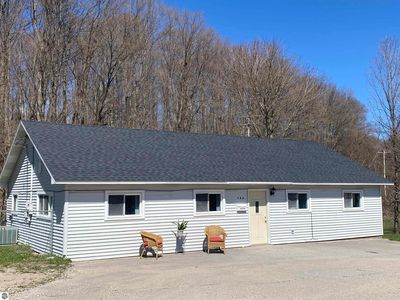 790 Case Rd, Beulah, MI, 49617