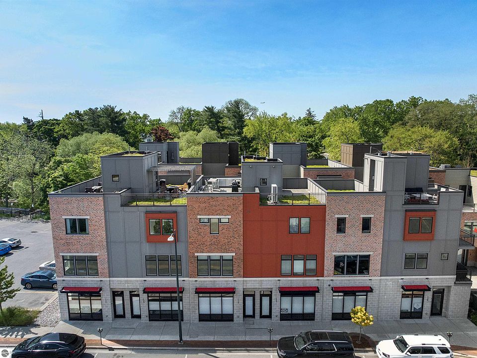 1st image of 133 W State St #12
