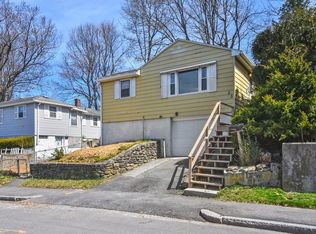 23 Harold St, Worcester, MA 01604