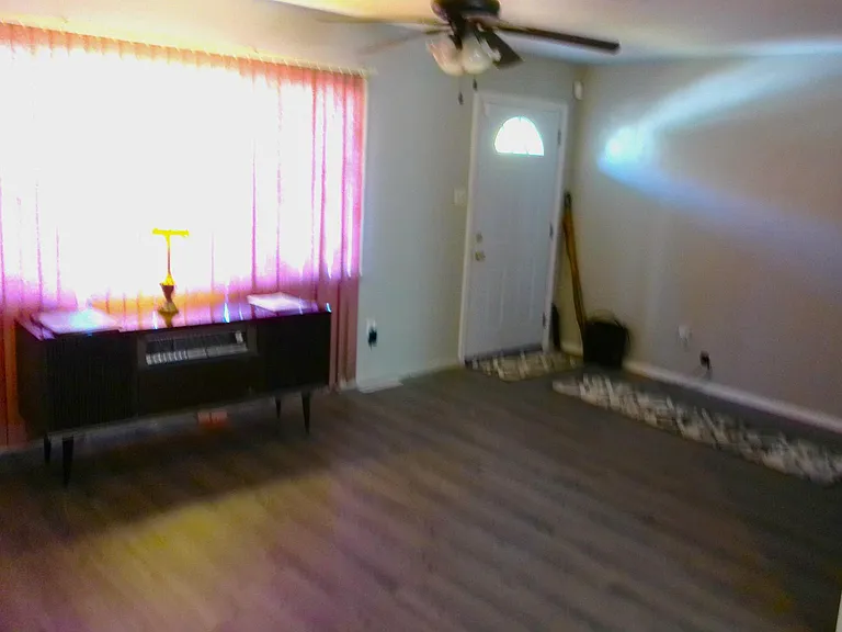 453 Bayberry St — Photo 2