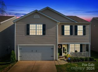 1524 Gaston Mountain Dr, Dallas, NC 28034