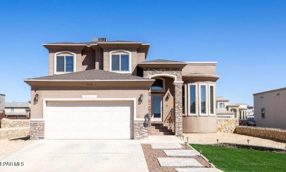 1st image of 977 Willow River Dr