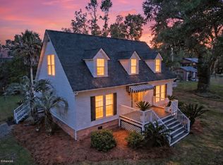 6230 Ranch Rd, Wadmalaw Island, SC 29487
