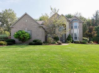 36221 Fernway Cir, Avon, OH 44011
