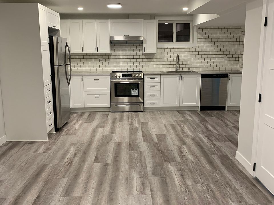1st image of 31 Lambert Cres