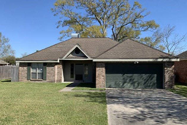 1st image of 106 Herlil Cir