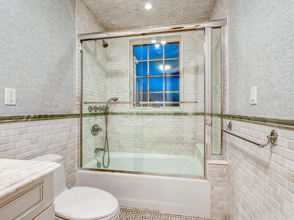 850 East 23rd Street image 39 of 47