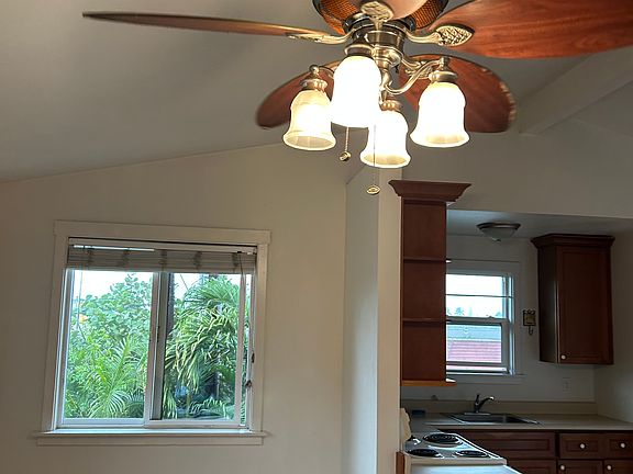 2nd image of 40 Kaneohe Bay Dr