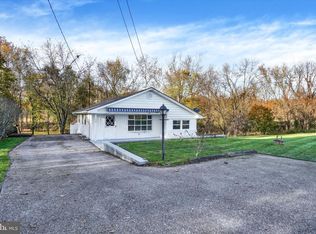 1140 Bowers Bridge Rd, Manchester, PA 17345