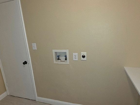 5th image of 512 W Normal St