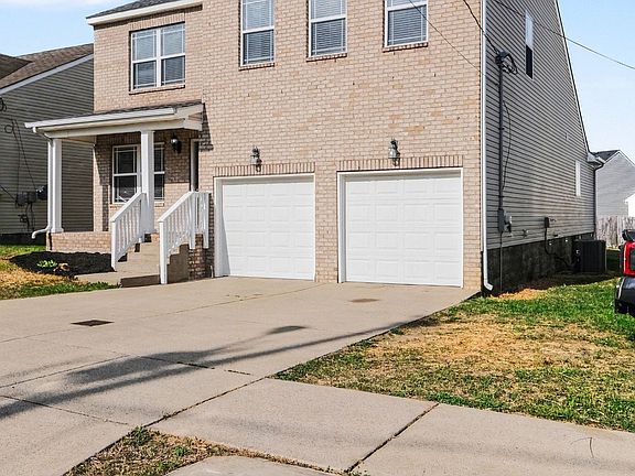 2nd image of 313 Schoolhouse Ct