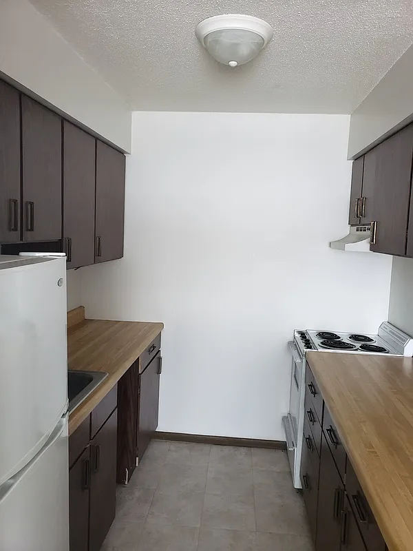 1 bed, 1.0 bath, 600 sqft, $650 — Photo 3