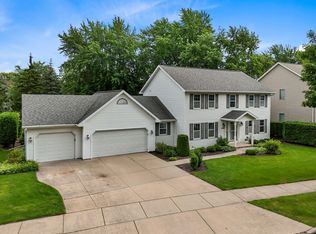 4224 N Terraview Dr, Appleton, WI 54919