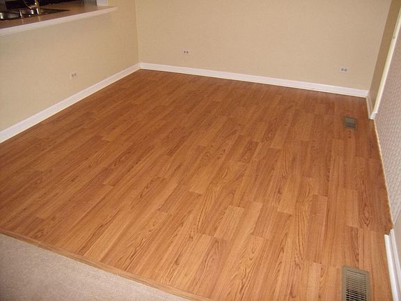 4th image of 1369 Grayshire Ct