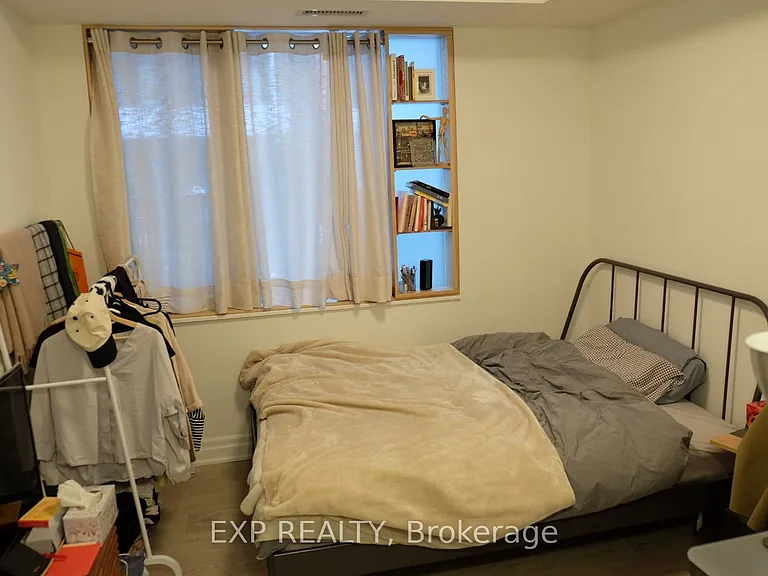 18 Rouge Valley Dr W #510 — Photo 5