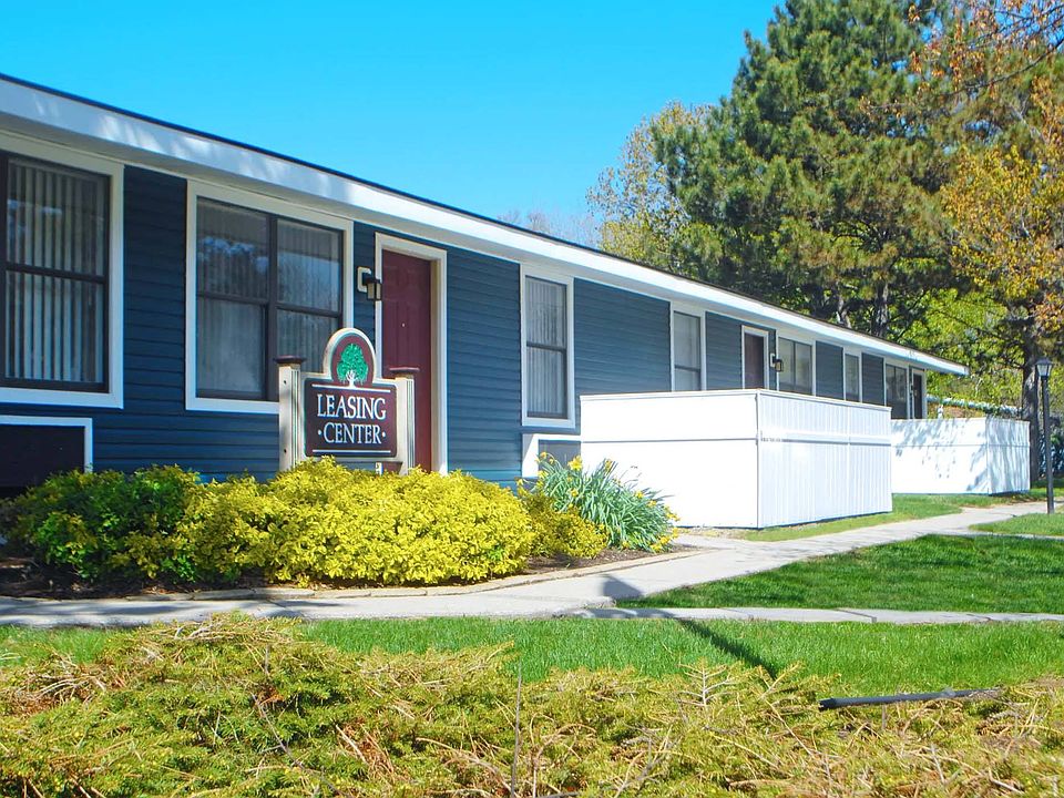 Leasing Office