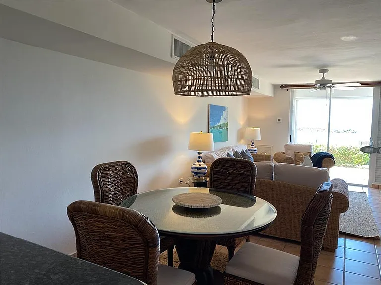 OCEAN VILLAS 6 — Photo 9