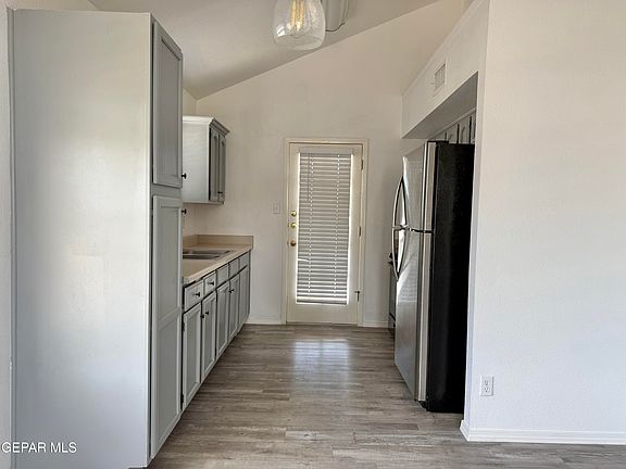 5th image of 11788 Corona Crest Ave
