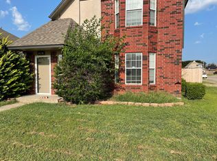 1616 Westmore Dr, Moore, OK 73170