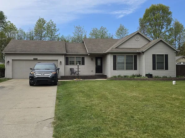 3030 Maplewood St, Benton Harbor, MI 49022