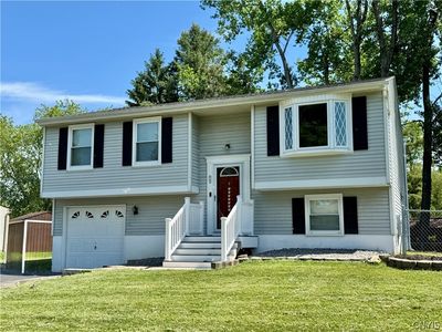 8142 Scotia Ln, Liverpool, NY, 13090