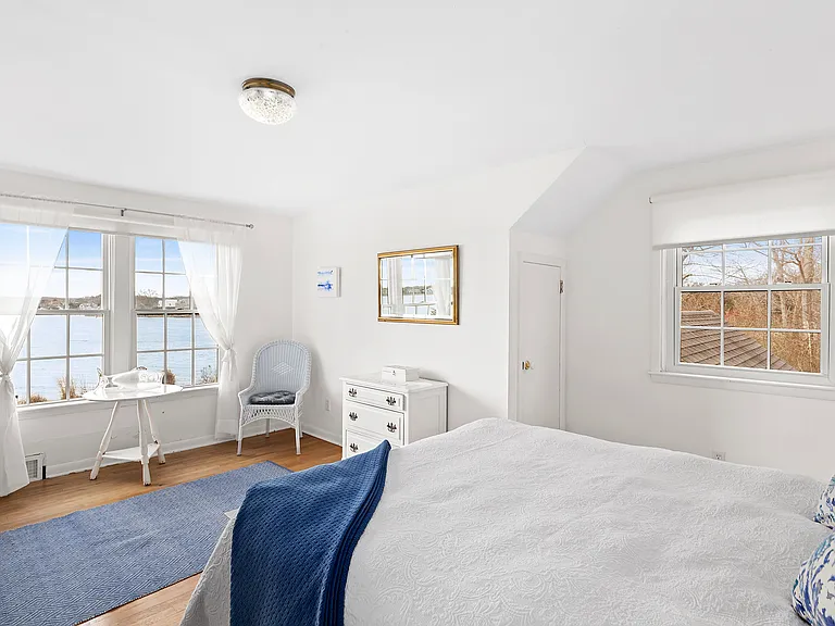 69 Ferry Rd — Photo 10